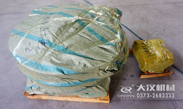 直排式振動(dòng)篩發(fā)貨包裝